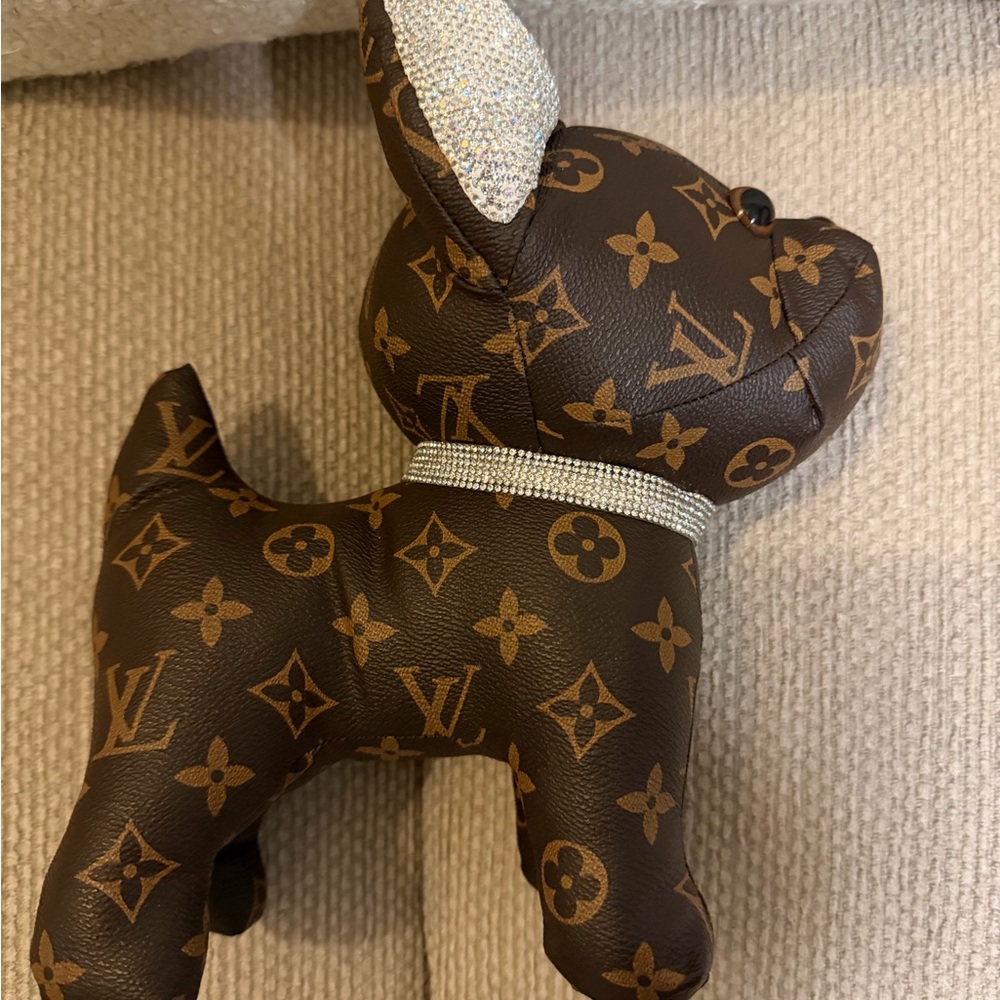 Luxury-Inspired Brown Monogram Dog Accessory with Crystal-Embellished Ears - Picture 5 of 5